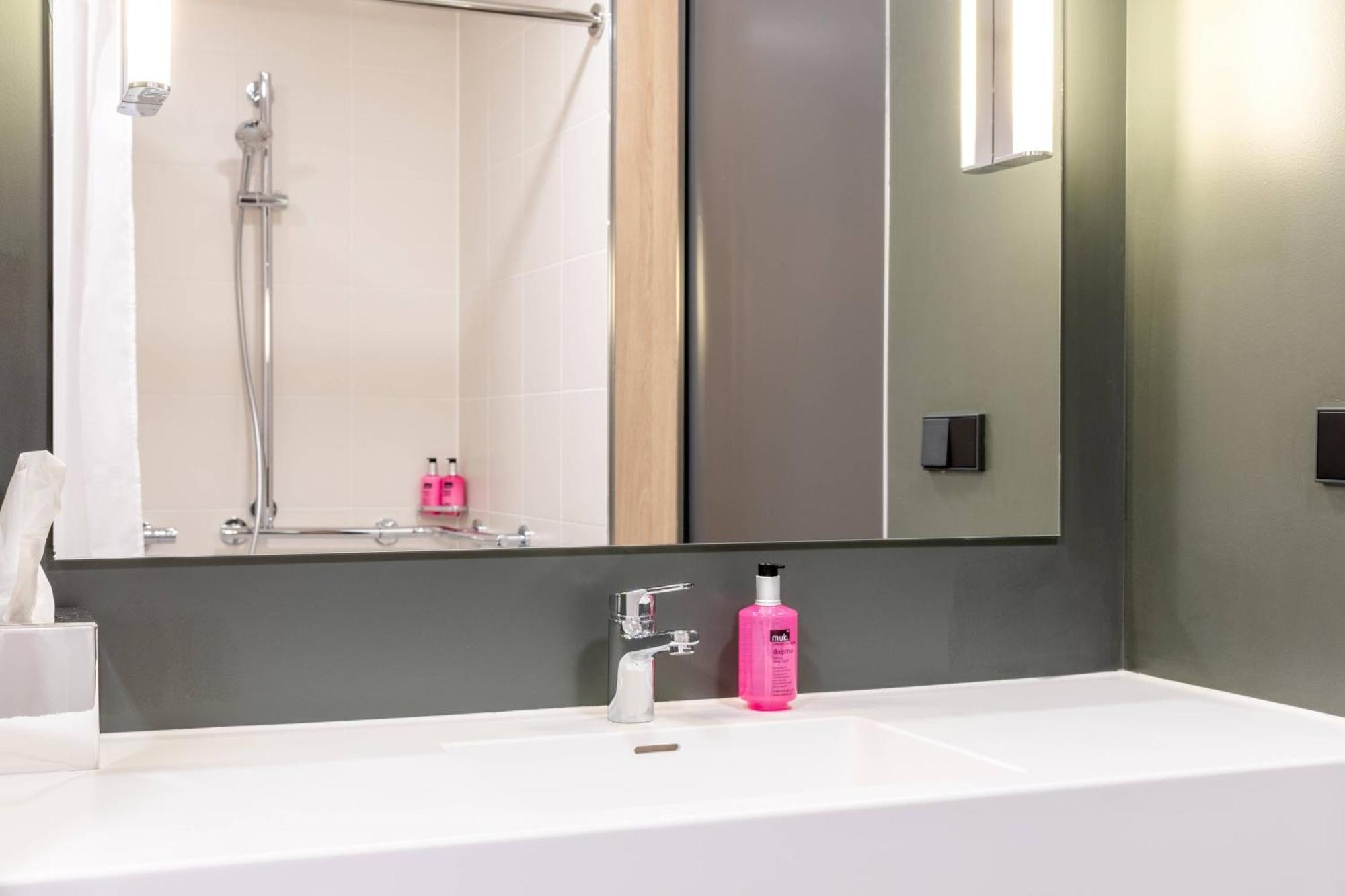 Moxy Utrecht Hotel Luaran gambar