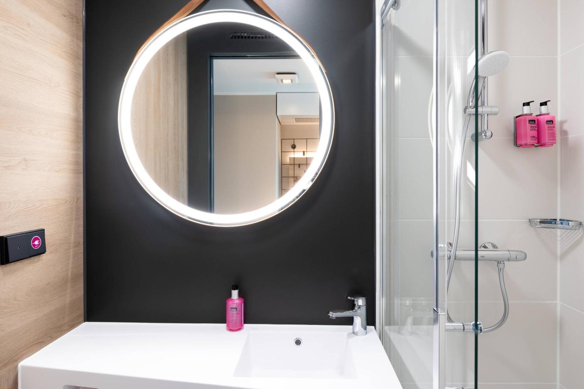 Moxy Utrecht Hotel Luaran gambar